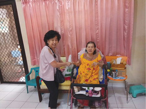 KUNJUNGAN IBU TETY KE RUMAH IBU TJANDRA GOZALI, SALAH SATU ALUMNI ‘62